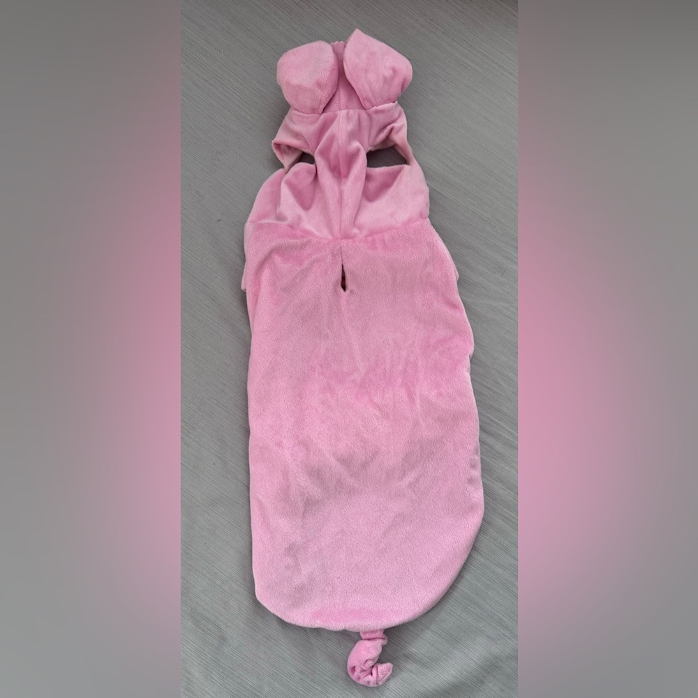 Dog “pig” costume - size M. (Fits dogs about 25 lbs) - Picture 4 of 7
